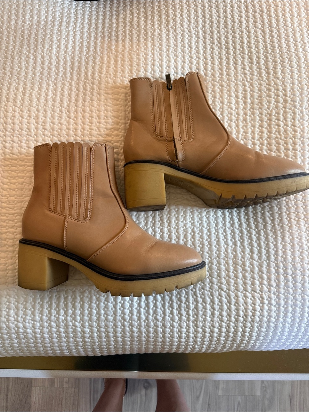 Women's Tan Chunky Heel Chelsea Ankle Boots